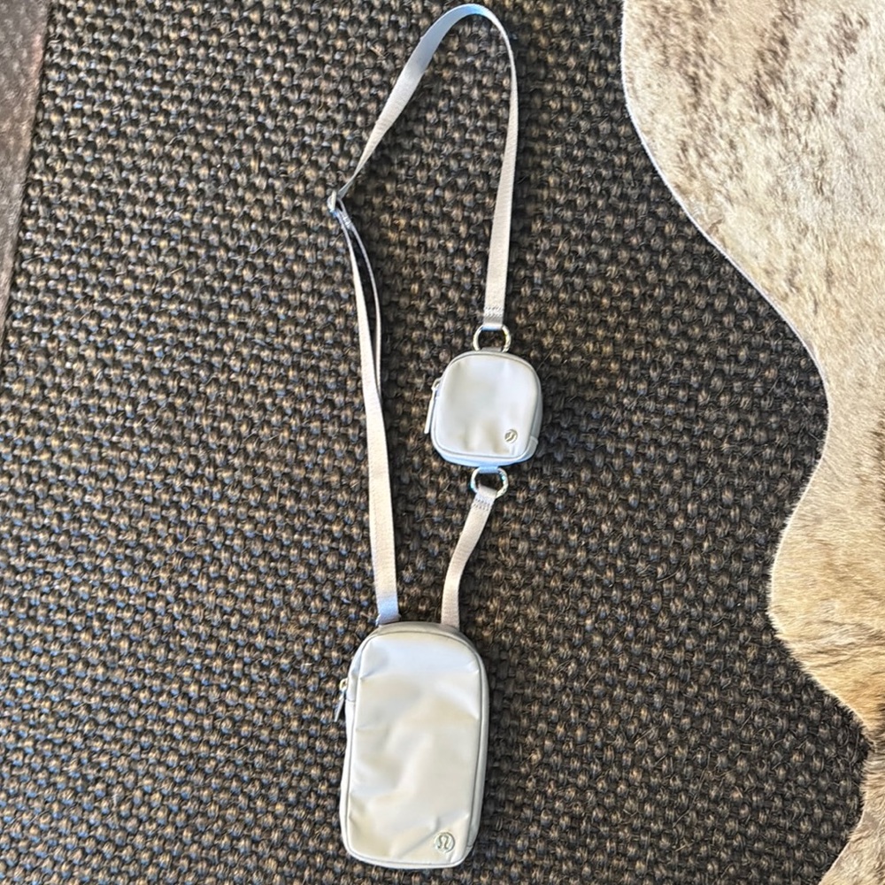Lululemon Modular Phone Crossbody
